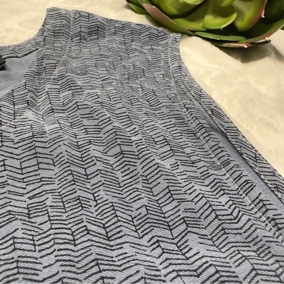 Eileen Fisher Sleeveless Patterned Midi Dress in Slate Blue Womens Large - Picture 4 of 12